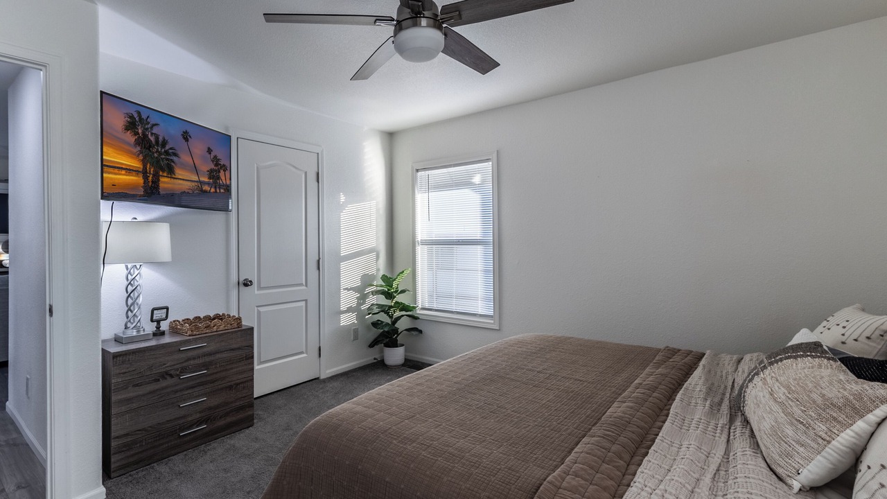 Photo of Bedroom in Desert Hills