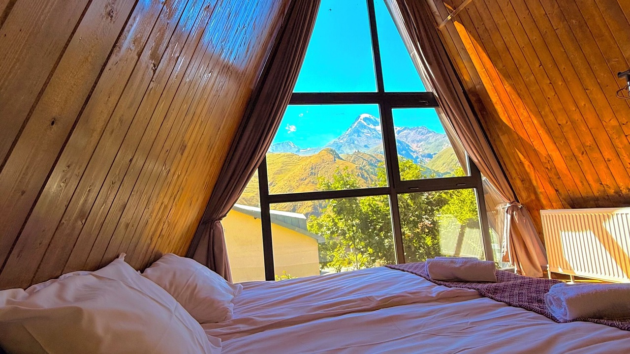 Photo of Bedroom in Stepantsminda
