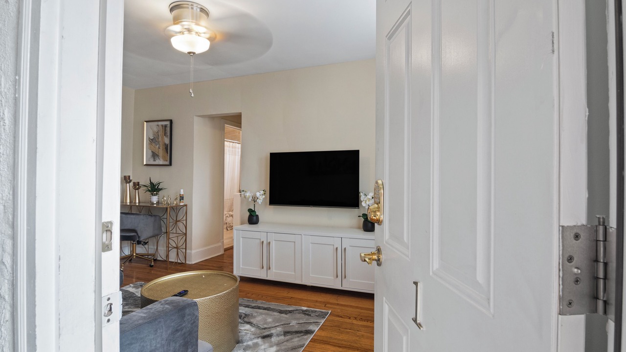 Photo of Livingroom in Fairlawn