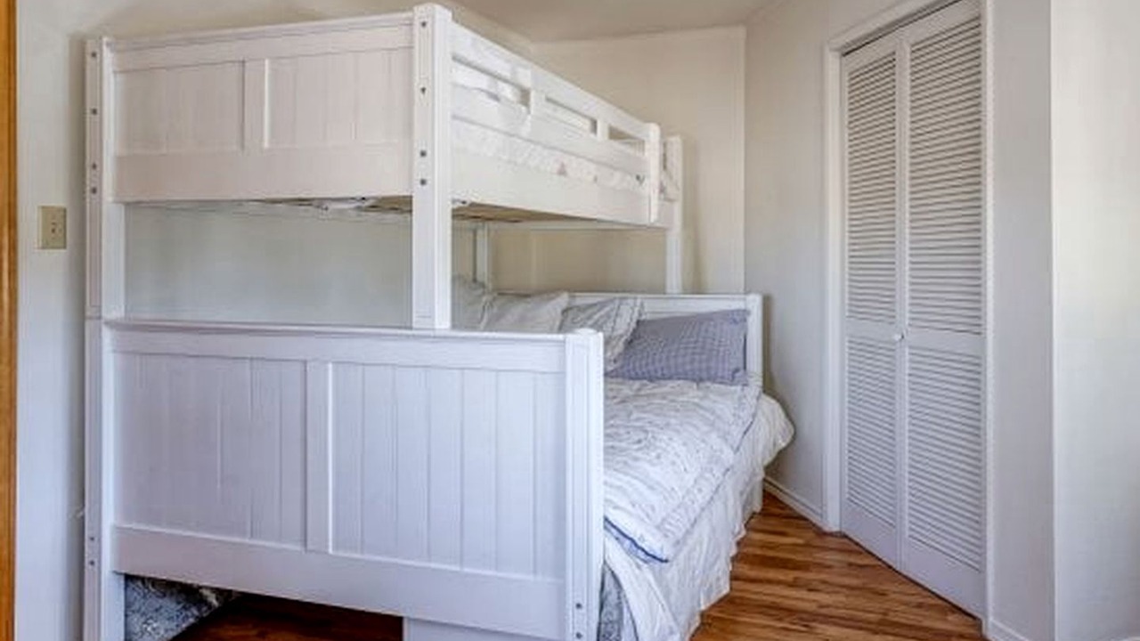 Photo of Bedroom in Parks