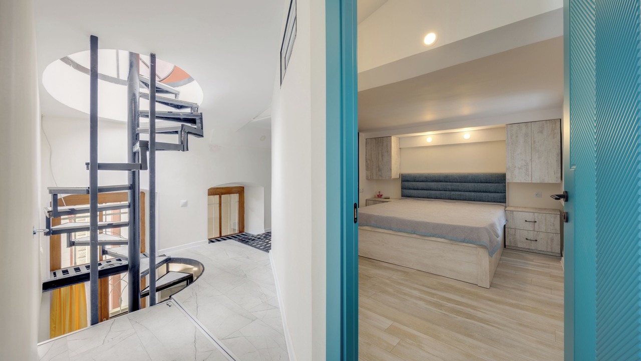 Photo of Bedroom in Mtatsminda