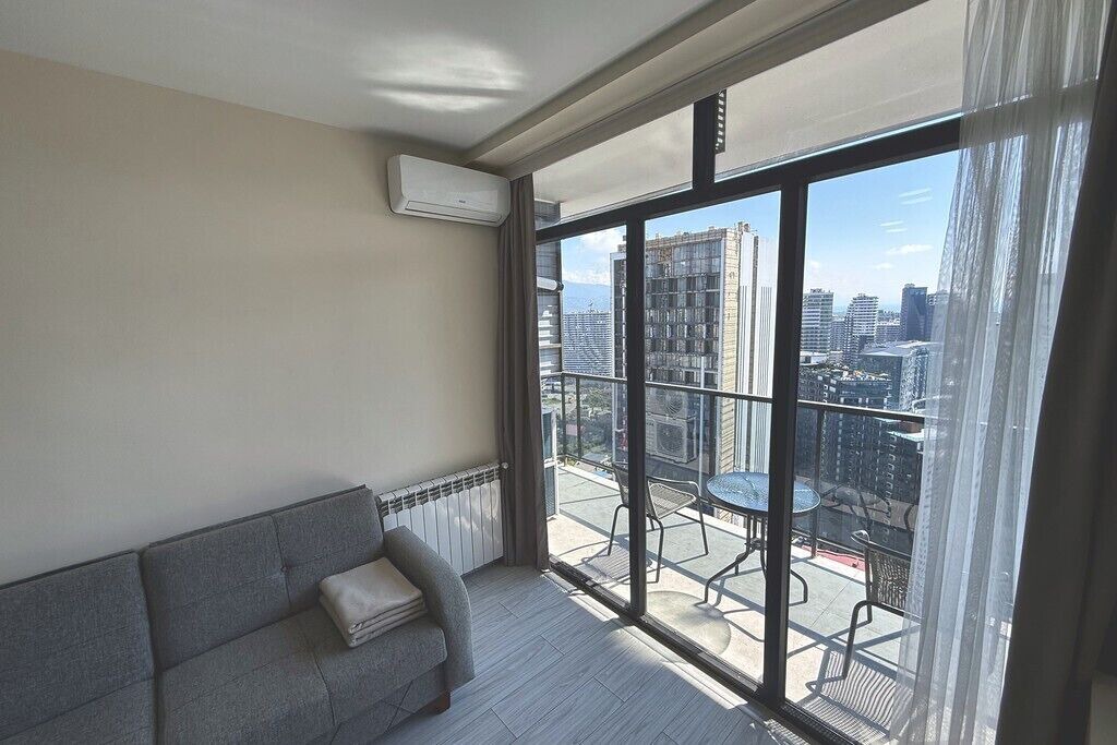 Photo of Livingroom in New Boulevard