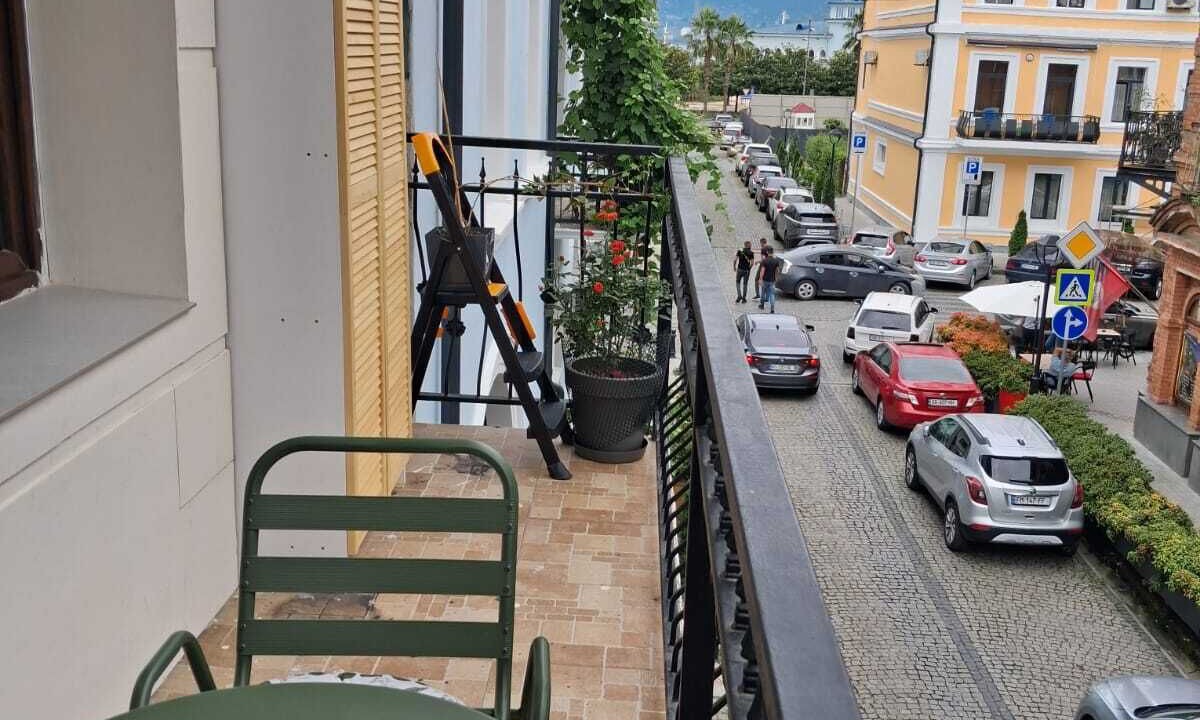 Photo of Outdoor in Old Boulevard