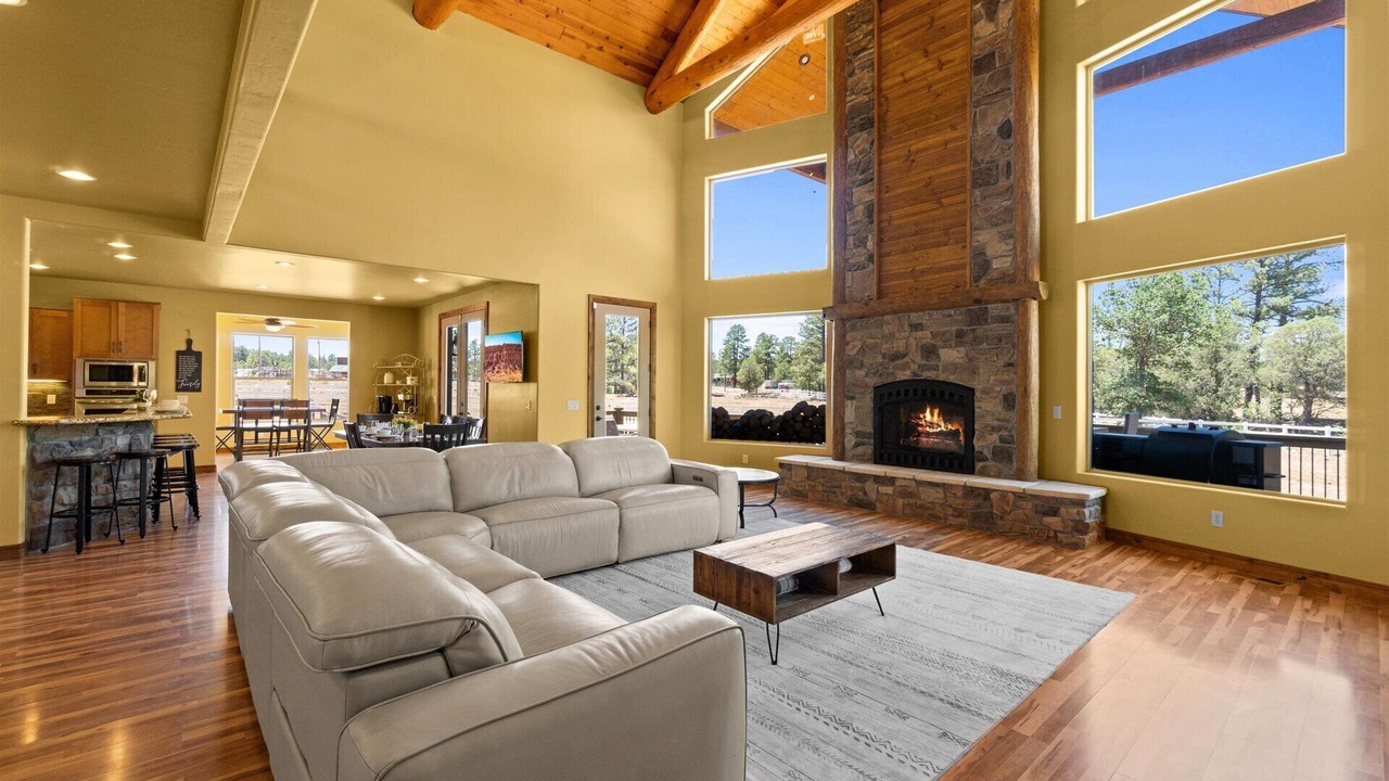 Photo of Livingroom in Show Low
