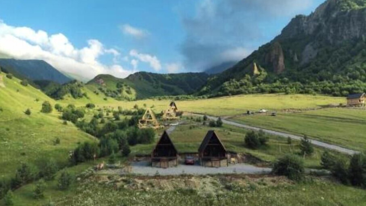 Photo of Others in Kazbegi