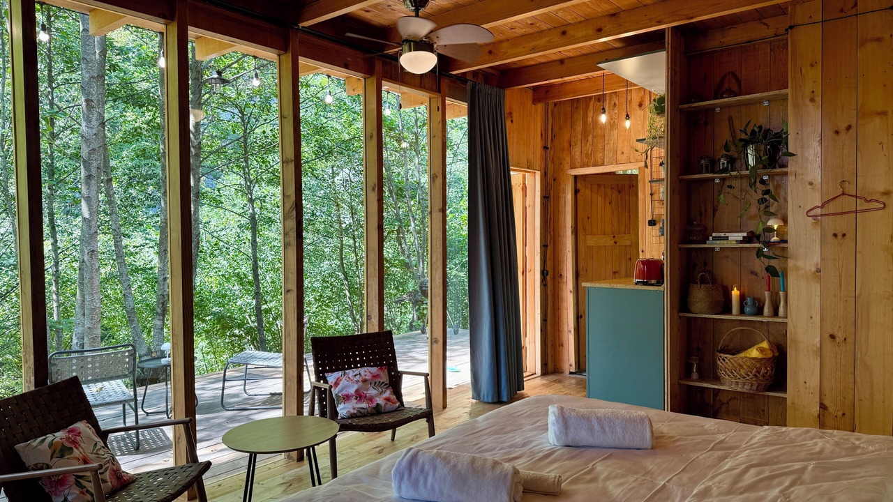 Photo of Bedroom in Khoni