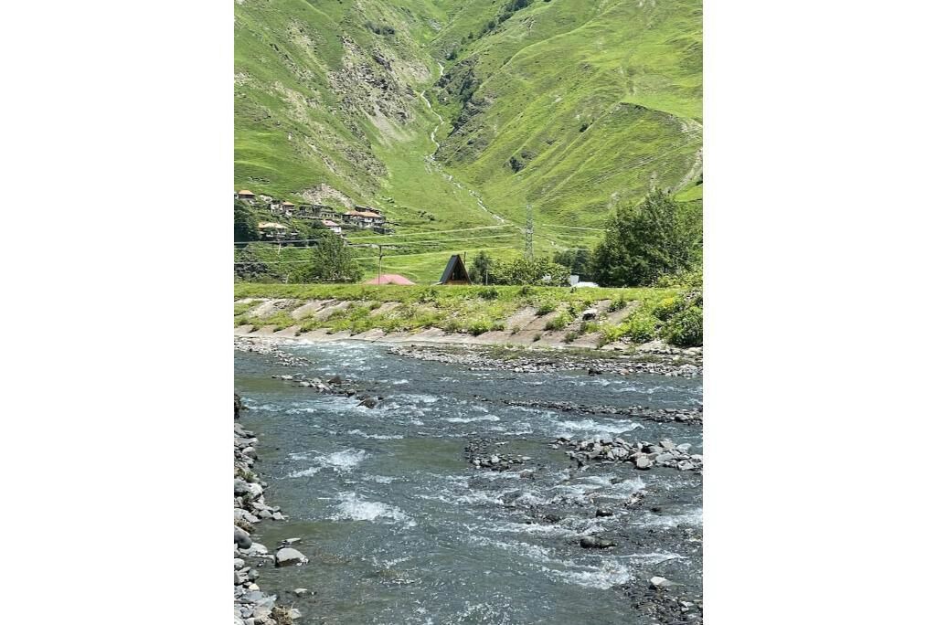 Photo of Others in Stepantsminda