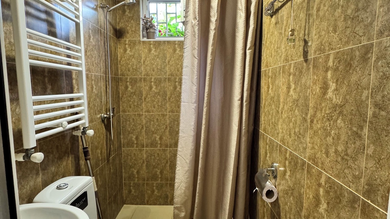 Photo of Bathroom in Avlabari