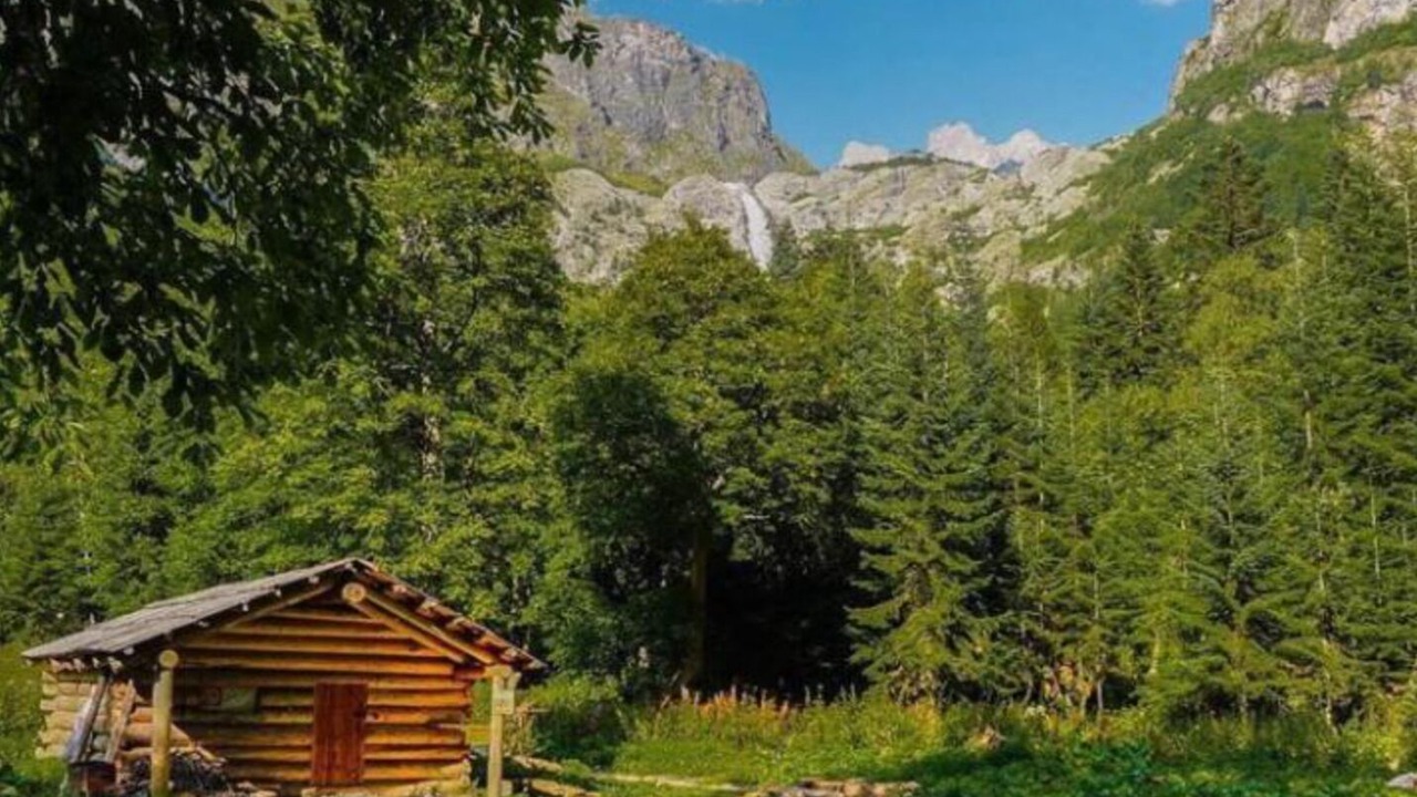 Photo of Outdoor in Mazeri