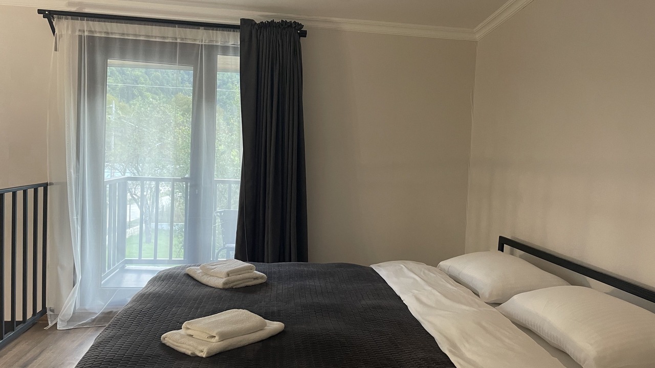 Photo of Bedroom in Likani