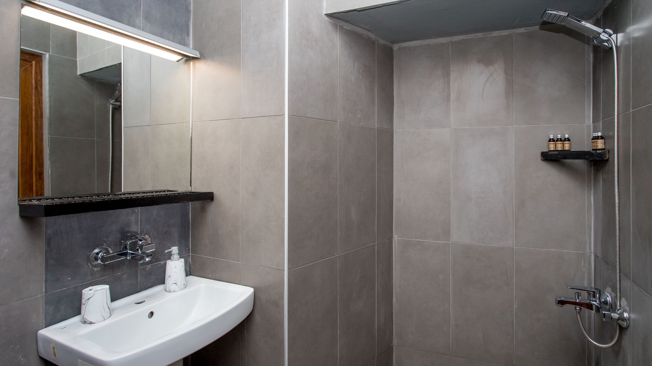 Photo of Bathroom in mtatsminda