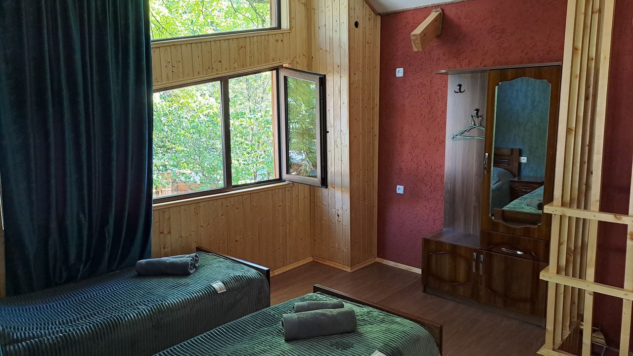 Photo of Bedroom in Likani