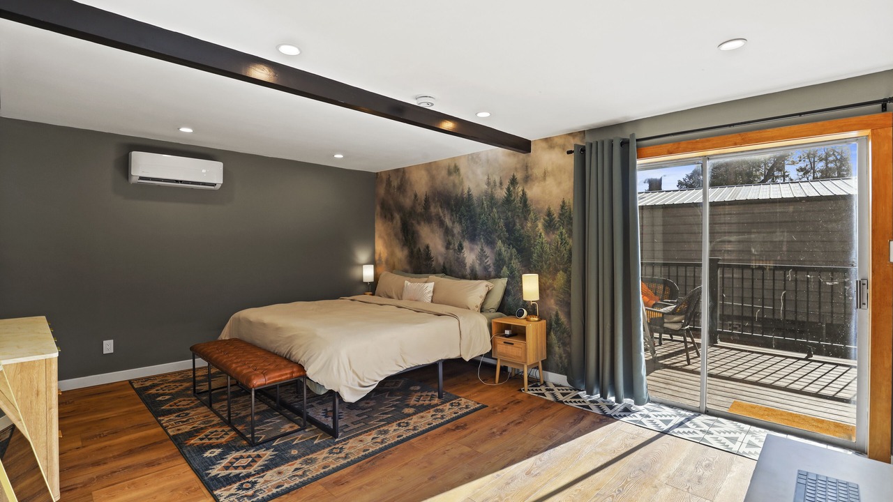 Photo of Bedroom in Strawberry