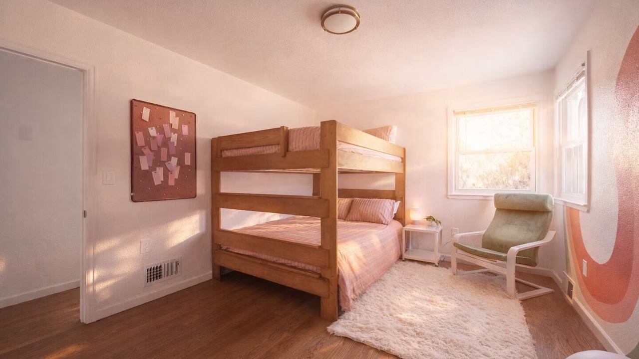 Photo of Bedroom in Scenic Heights