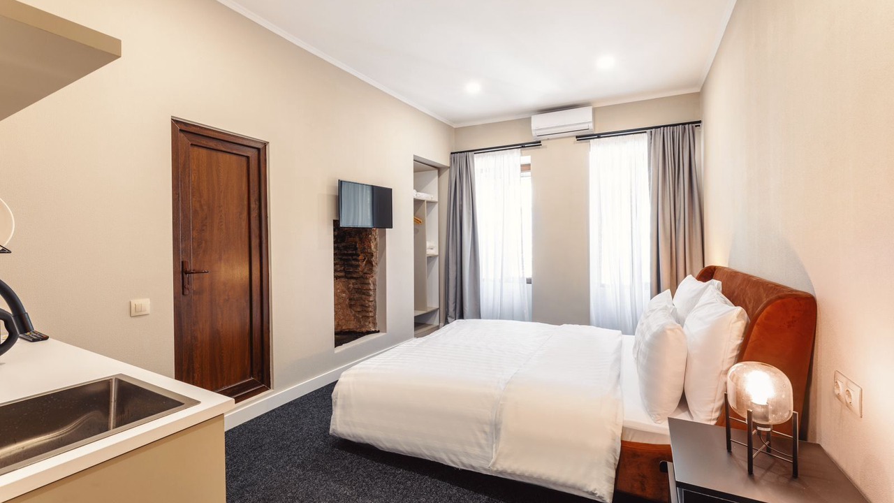 Photo of Bedroom in mtatsminda