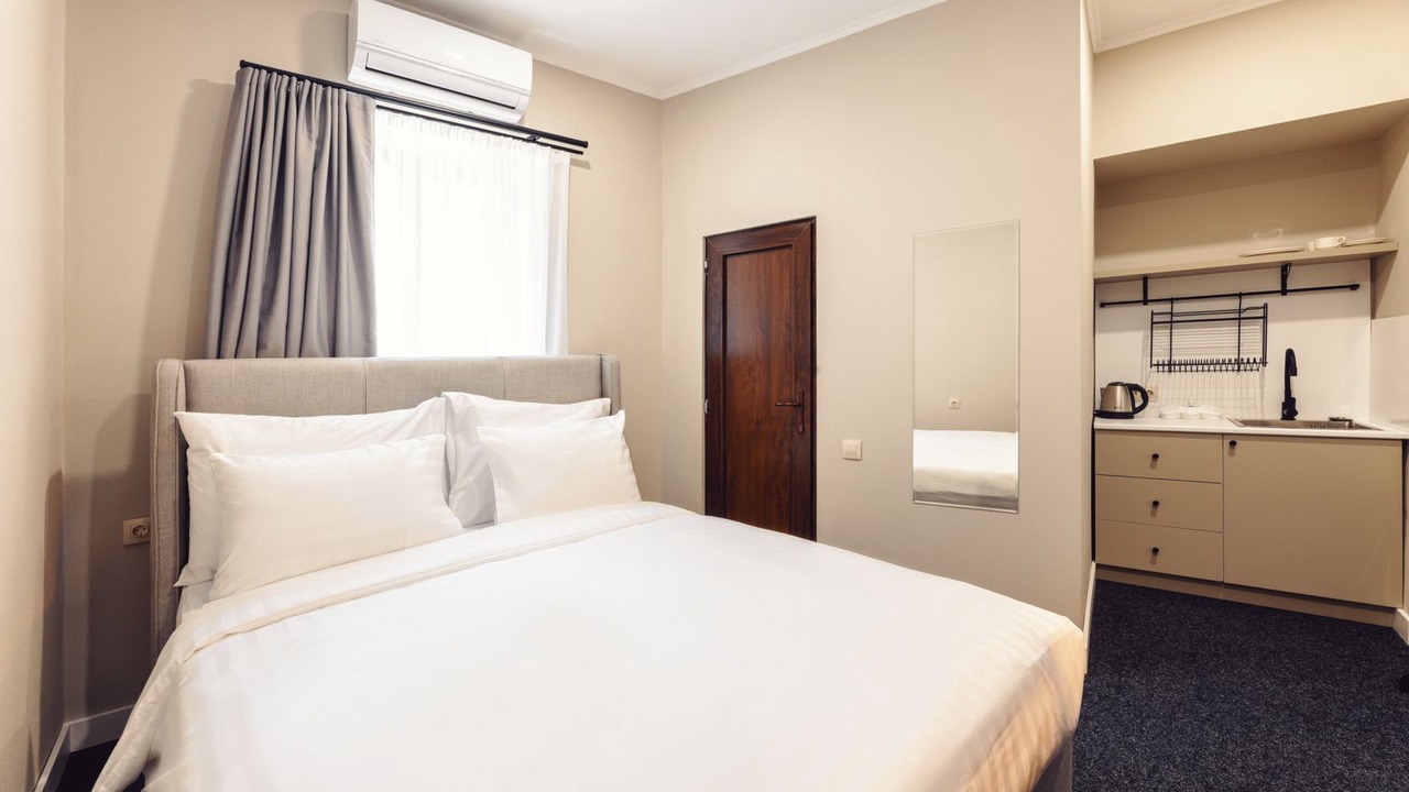 Photo of Bedroom in mtatsminda