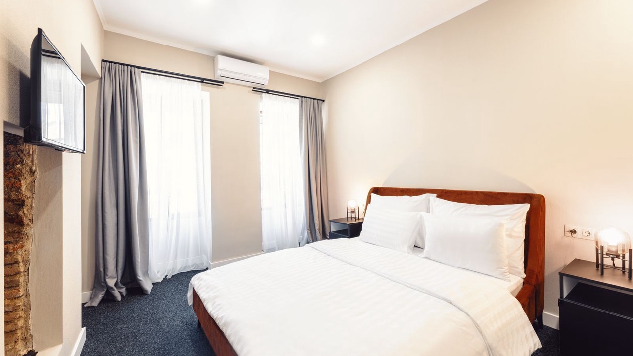 Photo of Bedroom in mtatsminda
