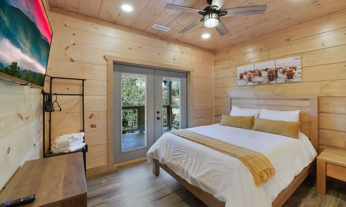 Photo of Bedroom in Chalet Village North