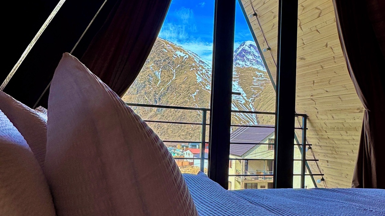 Photo of Bedroom in Stepantsminda