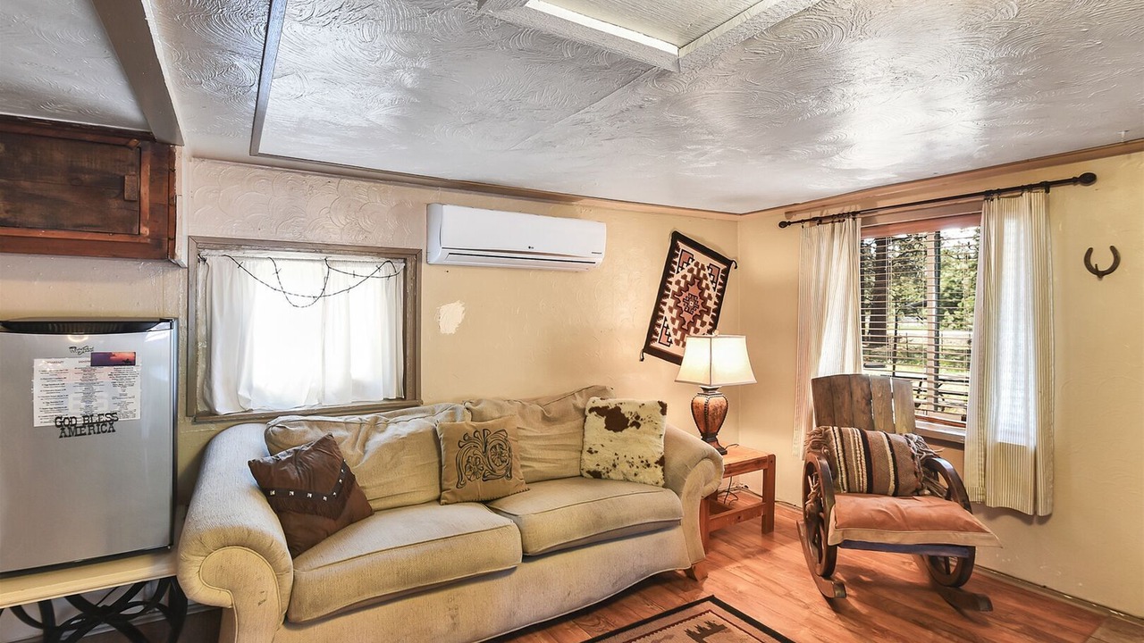 Photo of Livingroom in Parks
