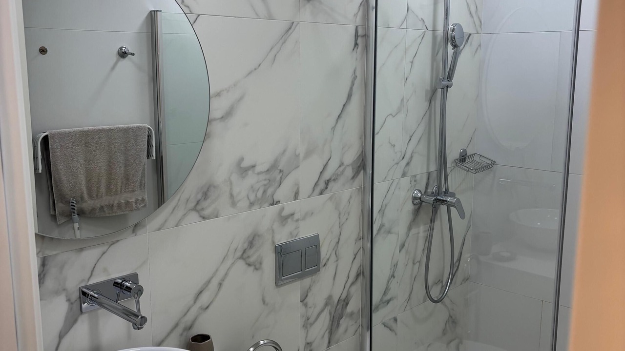Photo of Bathroom in Old Boulevard