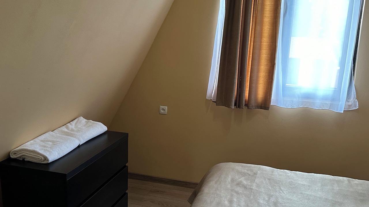 Photo of Bedroom in Likani