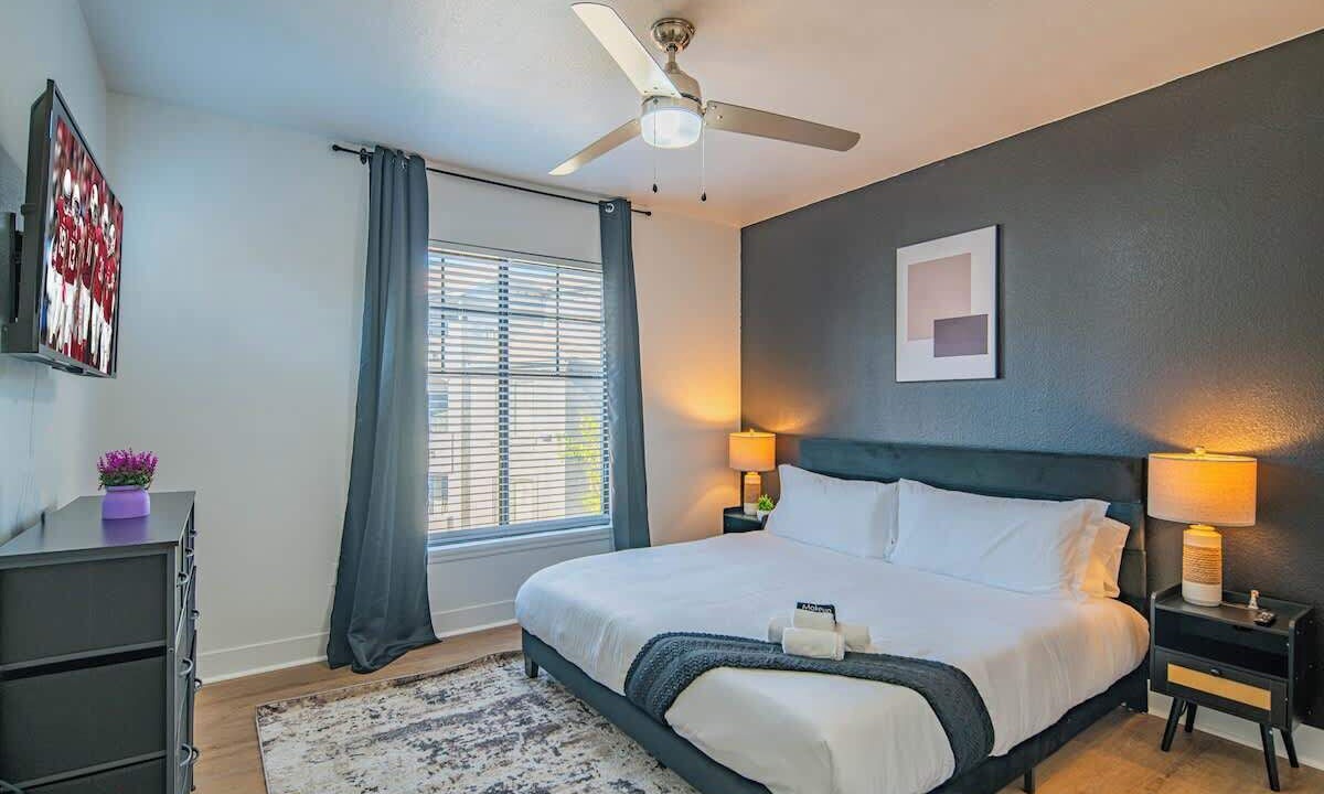 Photo of Bedroom in Glendale Sports and Entertainment District