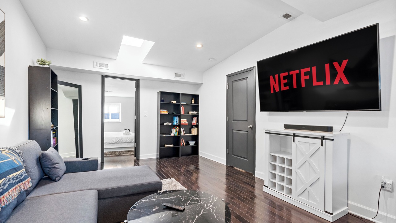 Photo of Livingroom in Columbia Heights