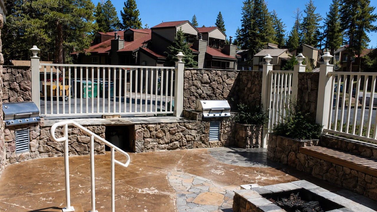 Photo of Outdoor in Mammoth Lakes