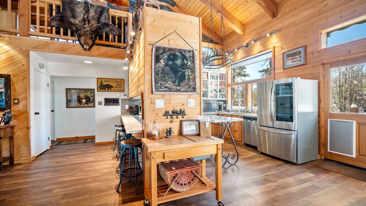 Photo of Kitchen in Pine
