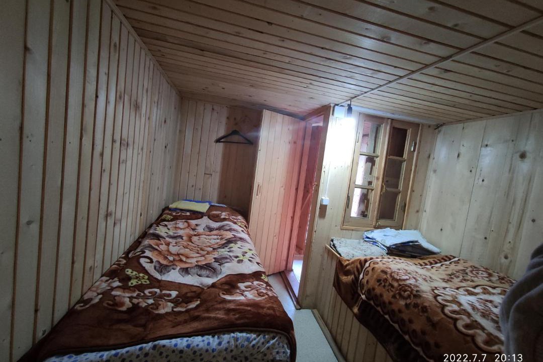 Photo of Bedroom in Omalo