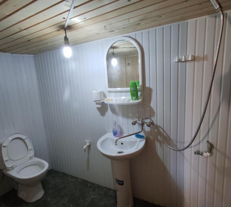 Photo of Bathroom in Omalo