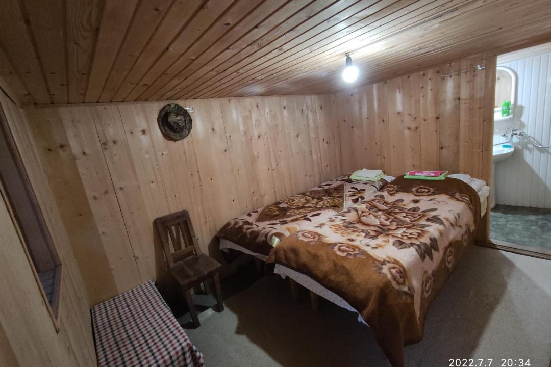 Photo of Bedroom in Omalo