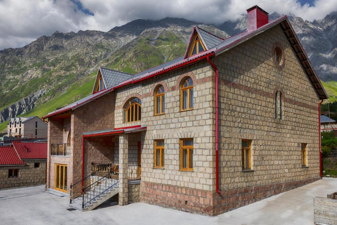 Photo of Others in Stepantsminda