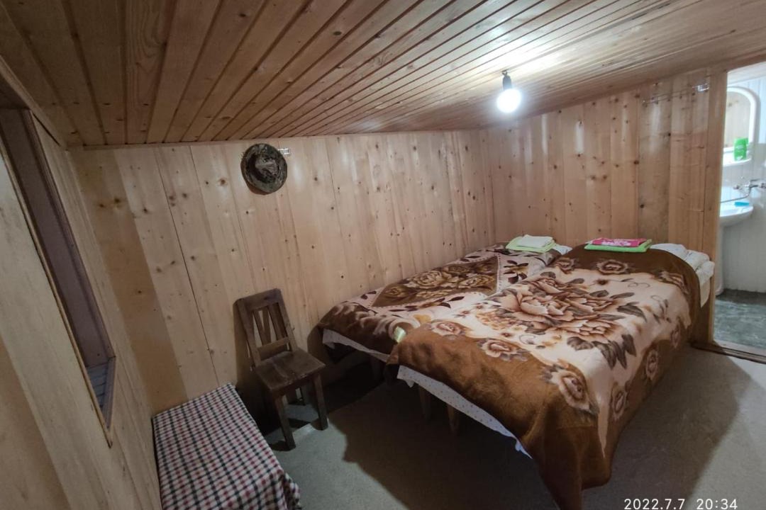 Photo of Bedroom in Omalo