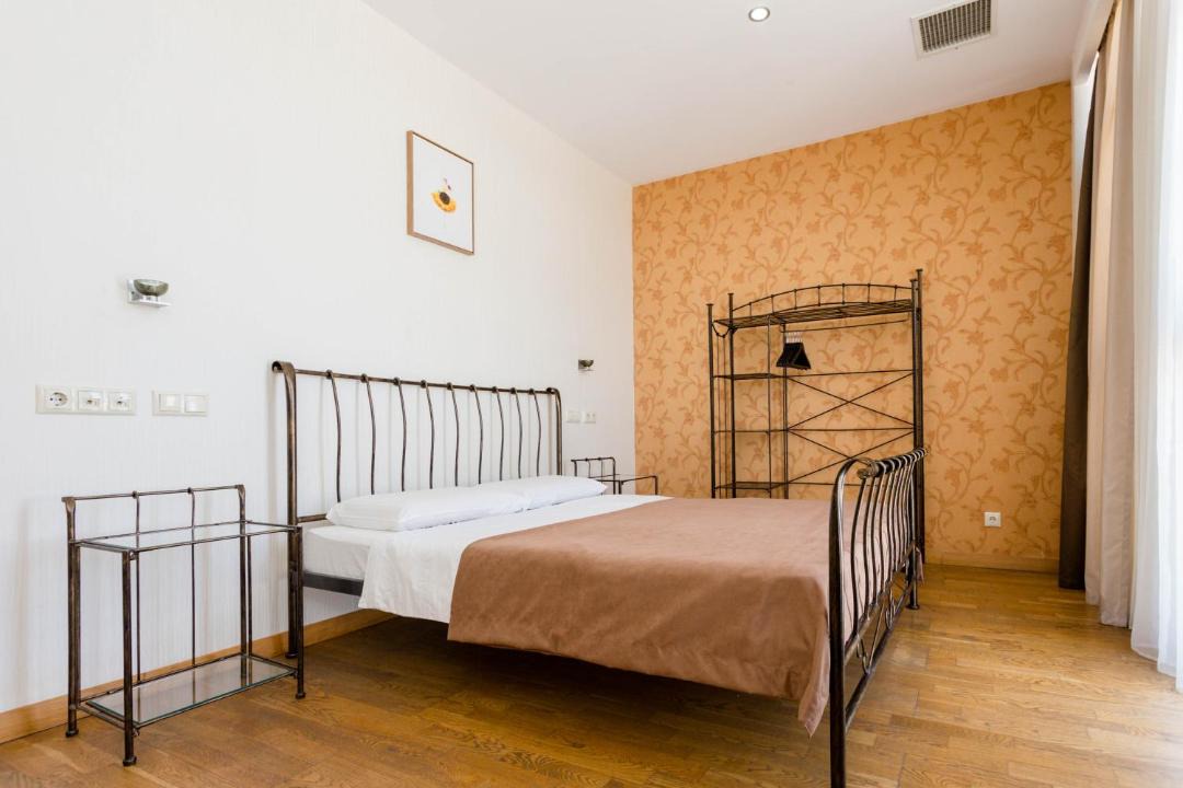 Photo of Bedroom in mtatsminda