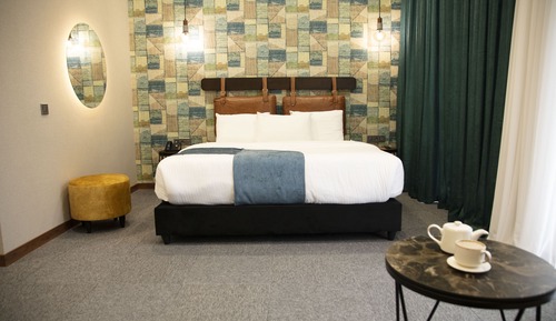 Junior Double Room, 1 King Bed, Balcony, City View