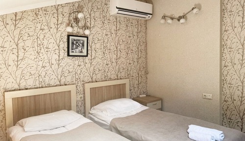Economy Twin Room