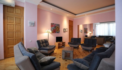 Family Apartment, 3 Bedrooms, City View