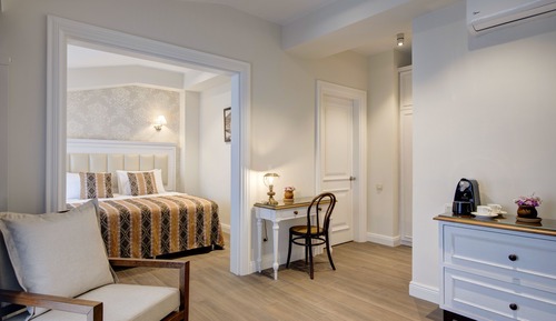 Junior Suite with Balcony