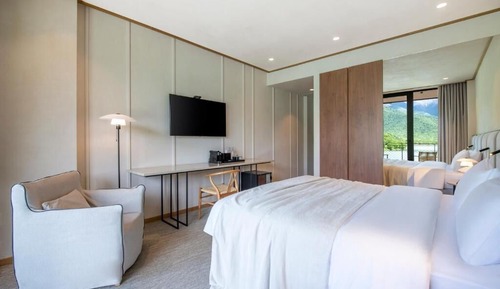 Deluxe Double Room, Balcony, Lake View