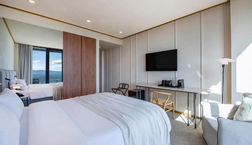 Deluxe Double Room, Balcony, Valley View