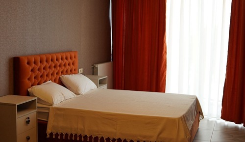 Basic Double Room, Balcony, Garden View