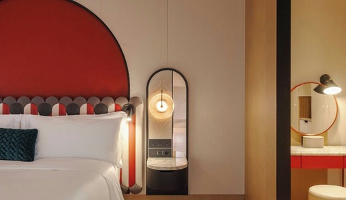 Executive Suite, 1 King Bed, Balcony
