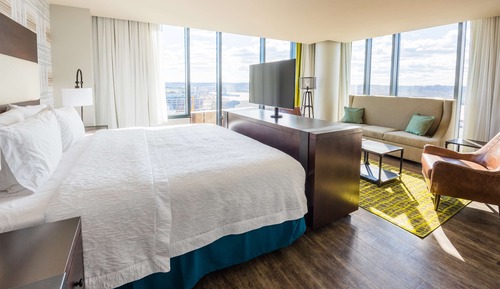 Studio, 1 King Bed