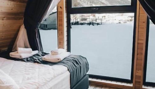 Chalet, Balcony, Courtyard View