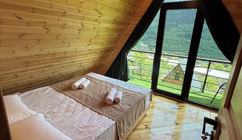 Cottage, Balcony, Mountain View