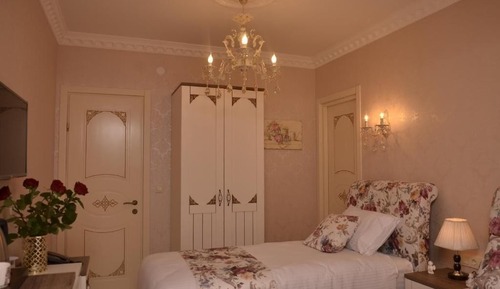 Standard Twin Room, City View