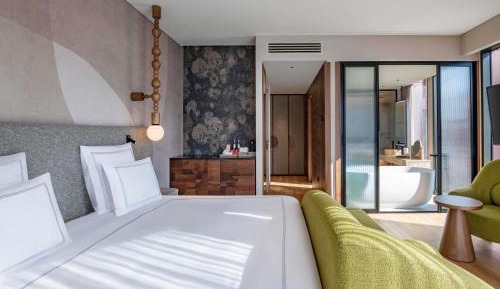 Swiss Deluxe King Room