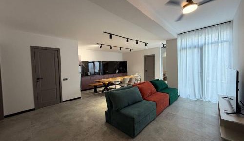 Four-Bedroom Platinum Apartment